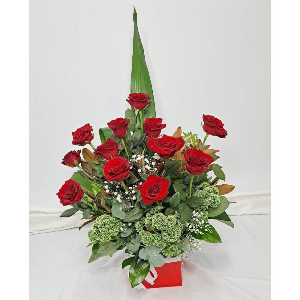 Dozen Local Rose Box