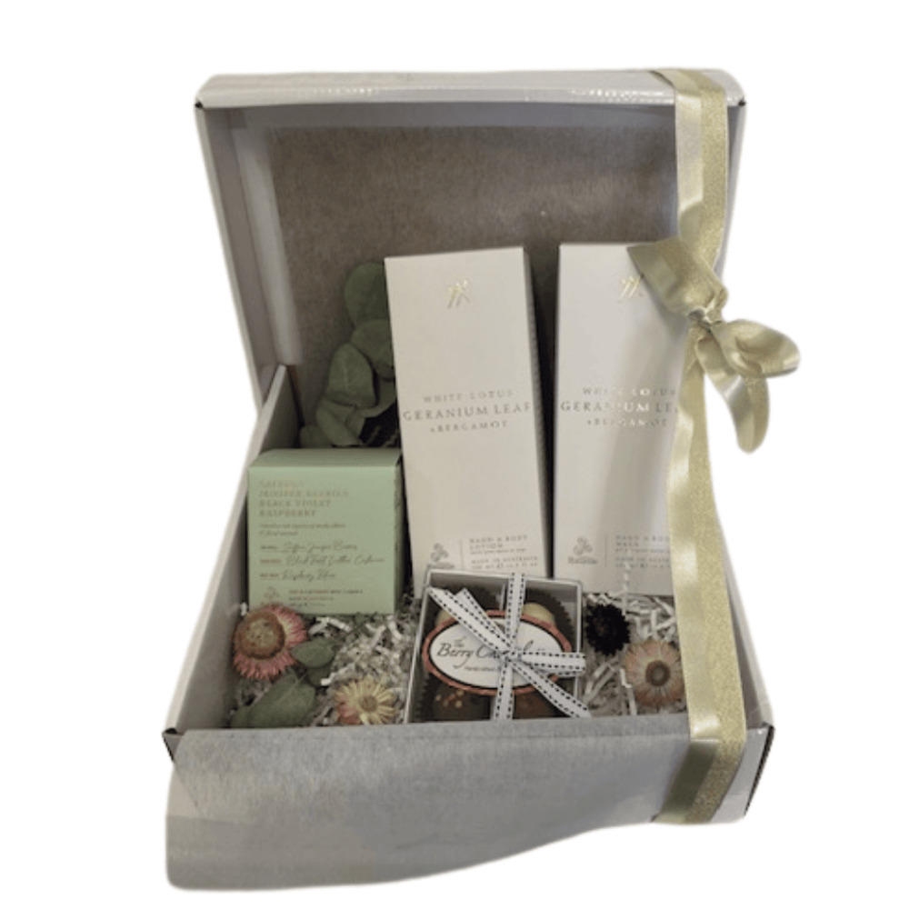 Festive Lotus Glow Hamper