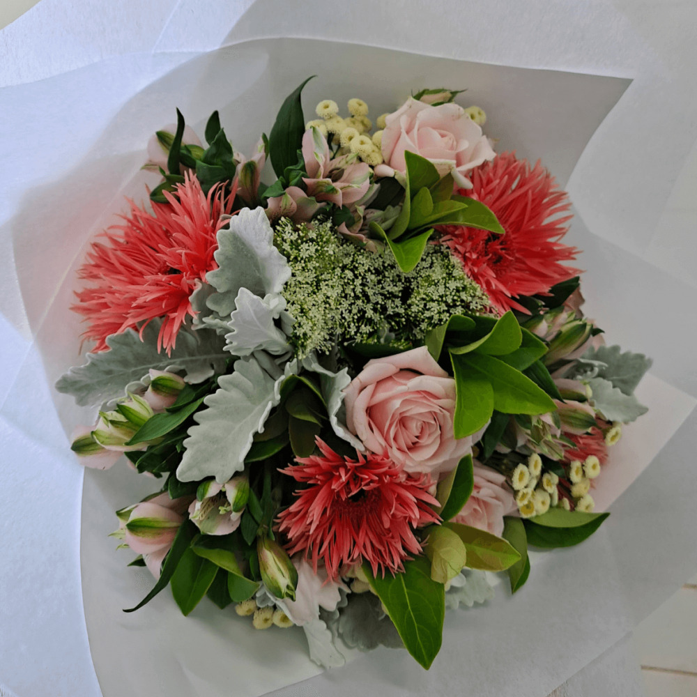 Valentine short posy